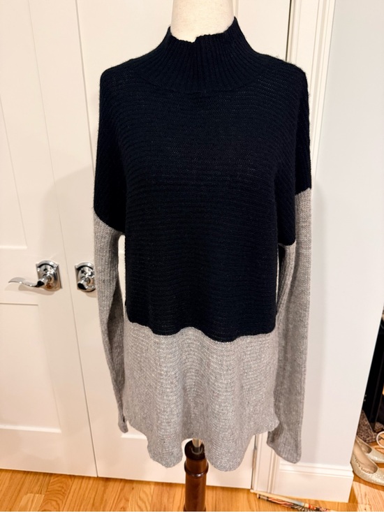 525 America Sweaters - 525 America Cashmere Black & Gray Colorblock Mock Neck Sweater